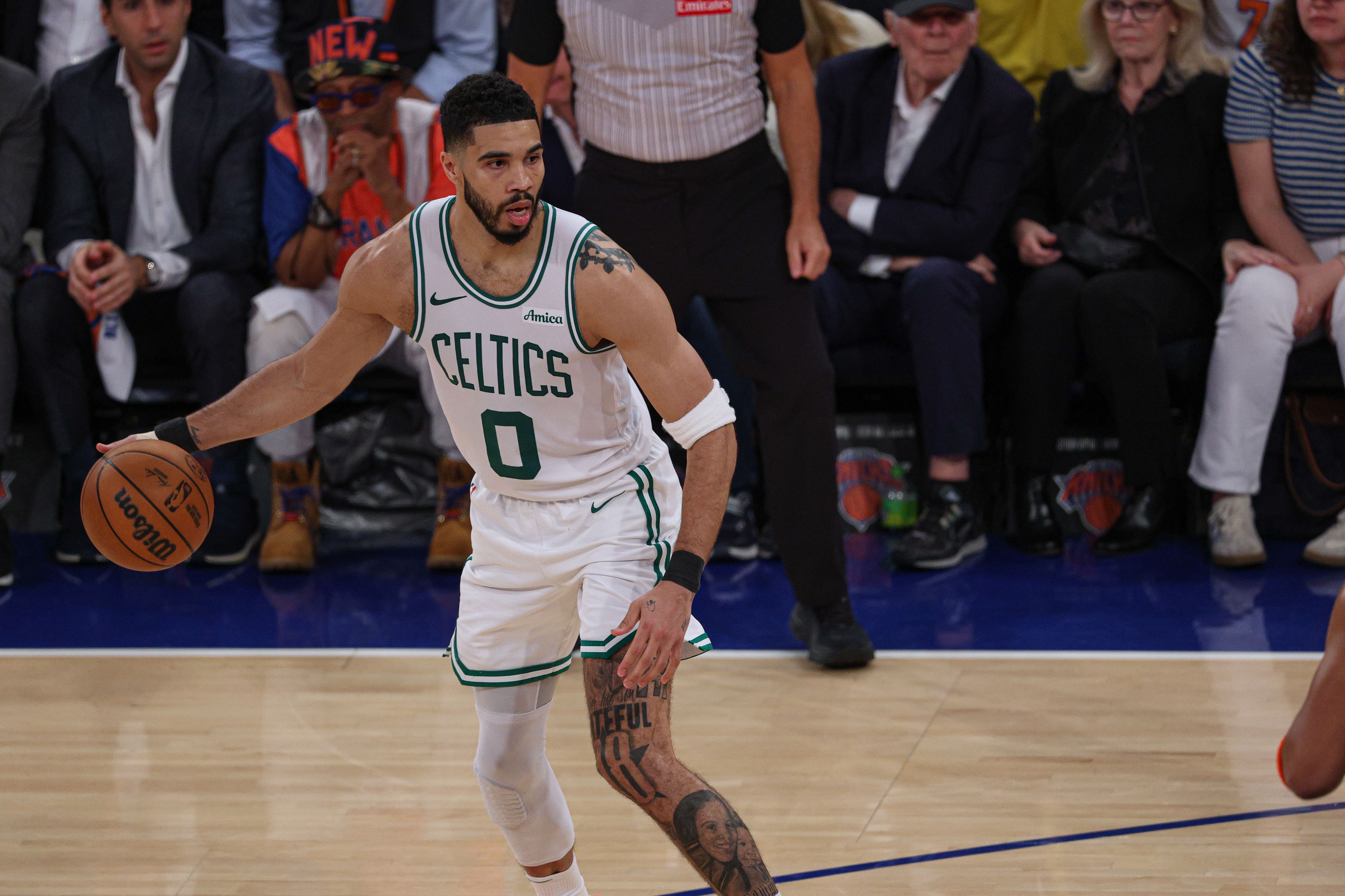 PP电子娱乐官网-东部第三！队记：塔图姆计划在二月和三月全力以赴 争取早日复出